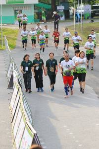 BIB: 
                            <button type="button" onclick="openModal(3539356)" class="btn btn-primary btn-sm float-right btn-popup" data-toggle="modal" data-target=".modal-high-quality">
                        <i class="fas fa-shopping-cart"></i> Add to Cart
                    </button>
                                            <button type="button" onclick="isThisMe(3539356, true)" class="btn btn-success btn-sm float-right btn-popup btn-isme hidden" data-toggle="tooltip" data-placement="bottom" title="นี่คือรูปของคุณใช่ไหม คลิกที่นี่เพื่อเอาเข้าอัลบั้ม">
                        <i class="fas fa-plus"></i> Add to album
                    </button>
                    <button type="button" onclick="isThisMe(3539356, false)" class="btn btn-warning btn-sm float-right btn-popup btn-isnotme hidden">
                        <i class="fas fa-ban"></i> Remove from album
                    </button>